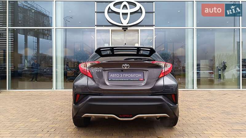 Позашляховик / Кросовер Toyota C-HR 2018 в Києві
