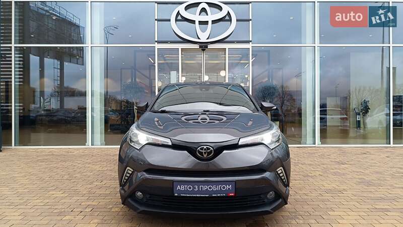 Позашляховик / Кросовер Toyota C-HR 2018 в Києві