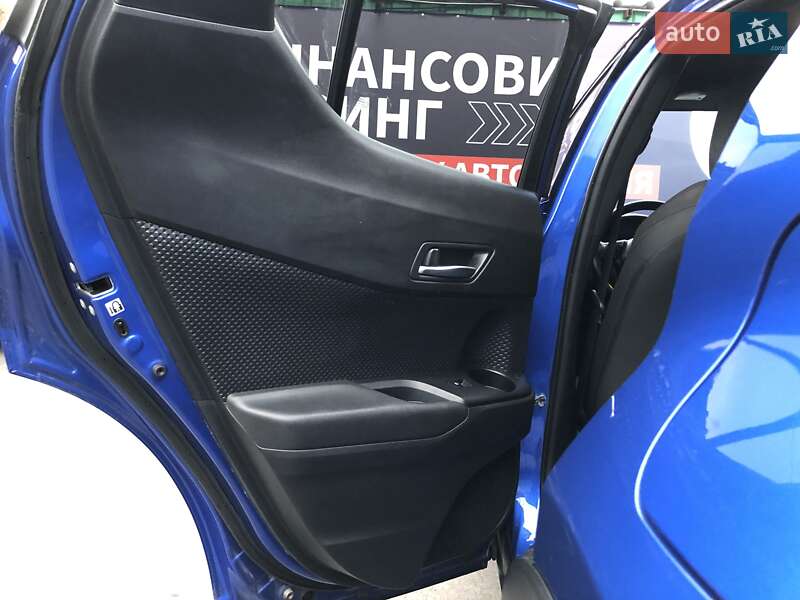 Внедорожник / Кроссовер Toyota C-HR 2018 в Виннице
