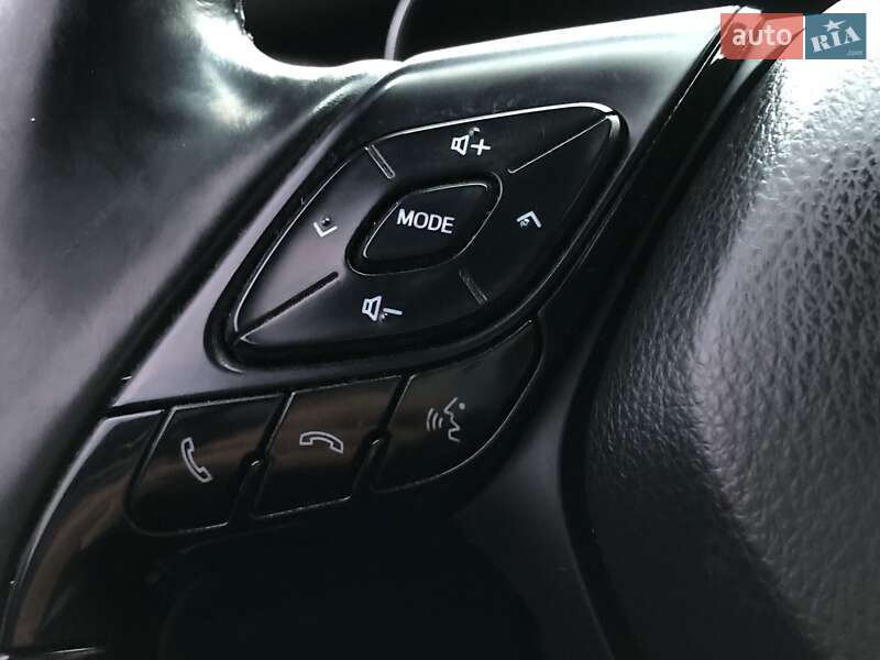 Внедорожник / Кроссовер Toyota C-HR 2018 в Виннице