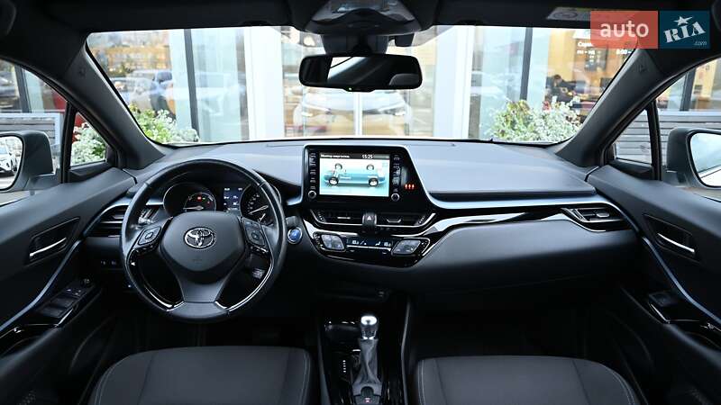 Внедорожник / Кроссовер Toyota C-HR 2020 в Киеве фото 8 Внедорожник / Кроссовер Toyota C-HR 2020 в Киеве