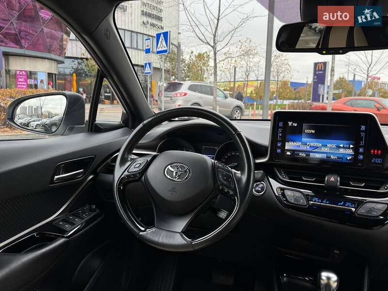 Внедорожник / Кроссовер Toyota C-HR 2019 в Киеве фото 13 Внедорожник / Кроссовер Toyota C-HR 2019 в Киеве