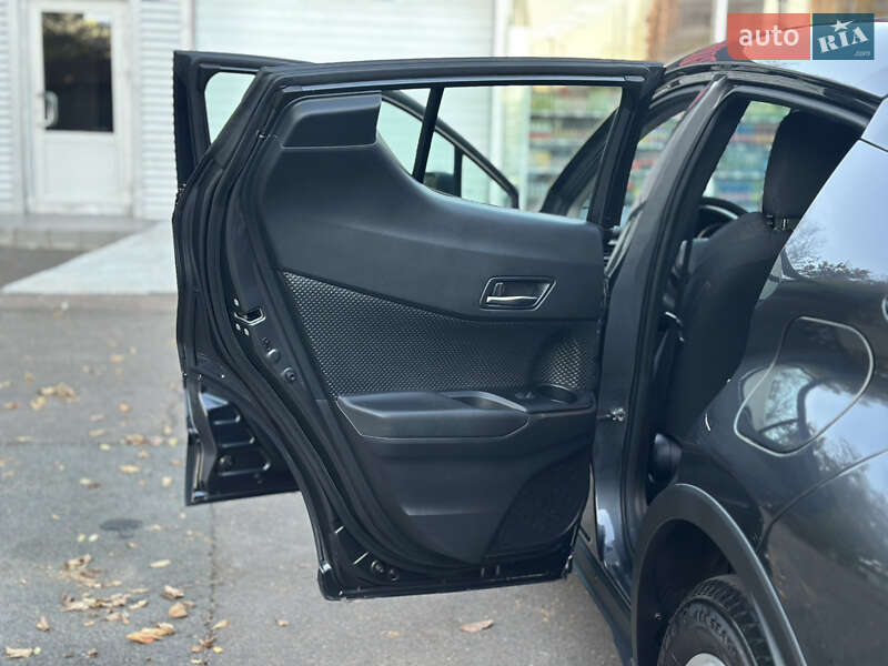 Внедорожник / Кроссовер Toyota C-HR 2020 в Одессе фото 28 Внедорожник / Кроссовер Toyota C-HR 2020 в Одессе