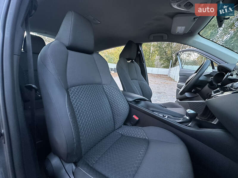 Внедорожник / Кроссовер Toyota C-HR 2020 в Одессе фото 35 Внедорожник / Кроссовер Toyota C-HR 2020 в Одессе