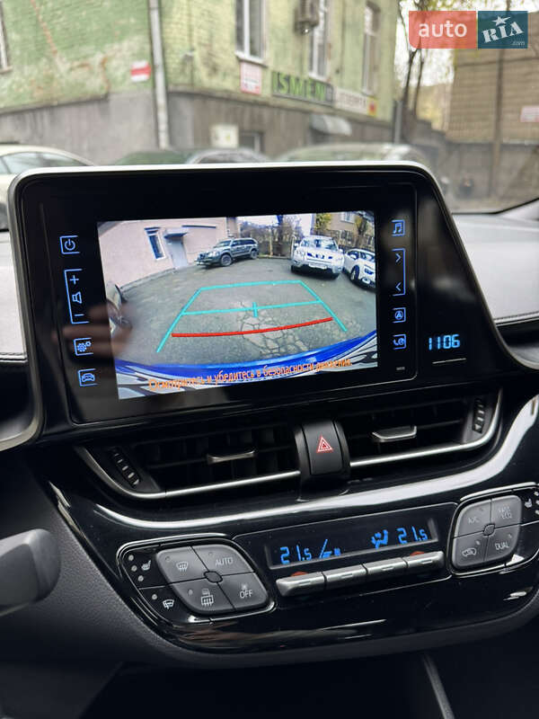 Внедорожник / Кроссовер Toyota C-HR 2017 в Киеве