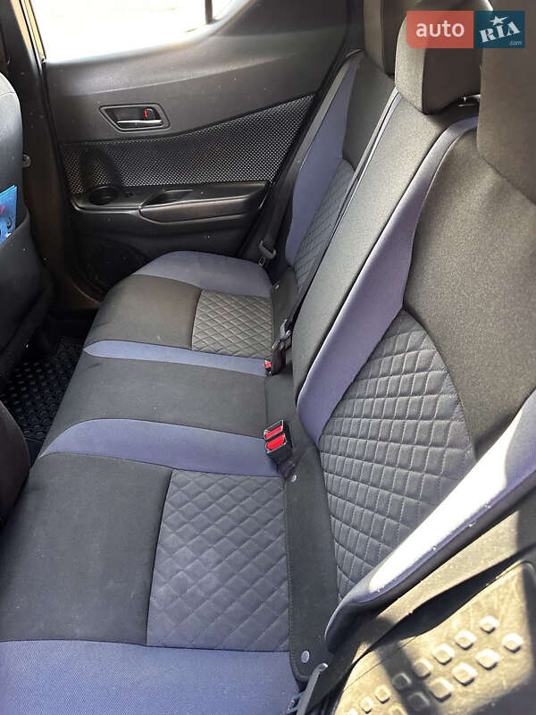 Внедорожник / Кроссовер Toyota C-HR 2020 в Одессе