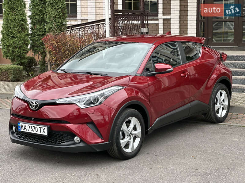 Внедорожник / Кроссовер Toyota C-HR 2018 в Виннице