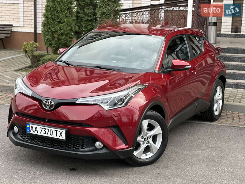 Внедорожник / Кроссовер Toyota C-HR 2018 в Виннице