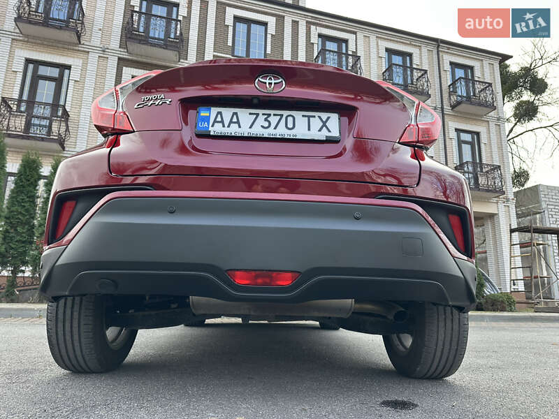 Внедорожник / Кроссовер Toyota C-HR 2018 в Виннице