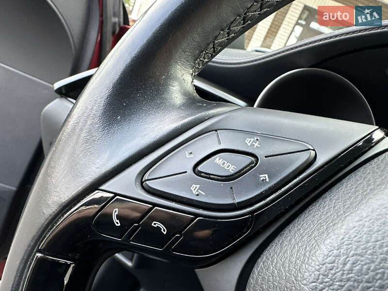 Внедорожник / Кроссовер Toyota C-HR 2018 в Виннице