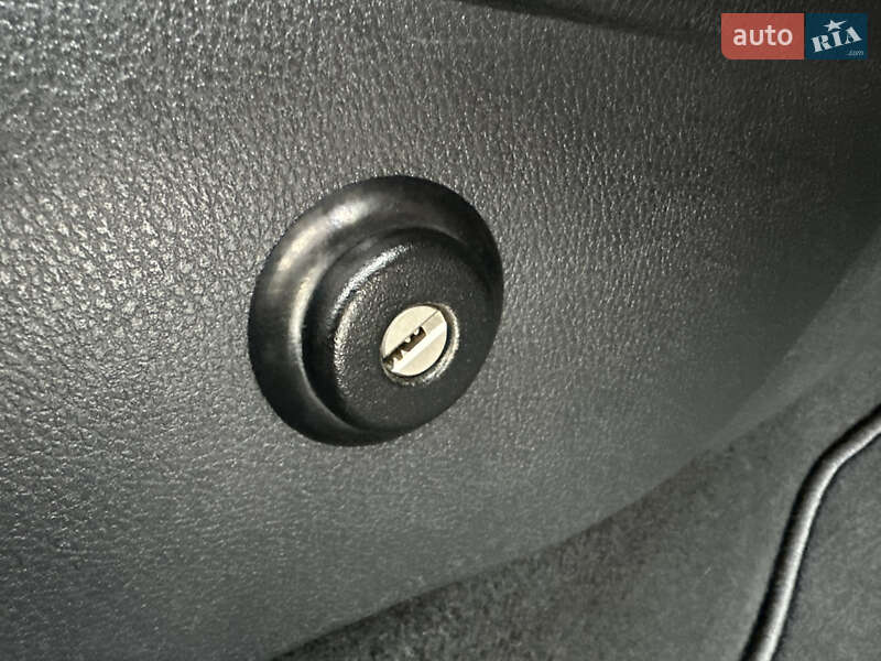 Внедорожник / Кроссовер Toyota C-HR 2018 в Виннице