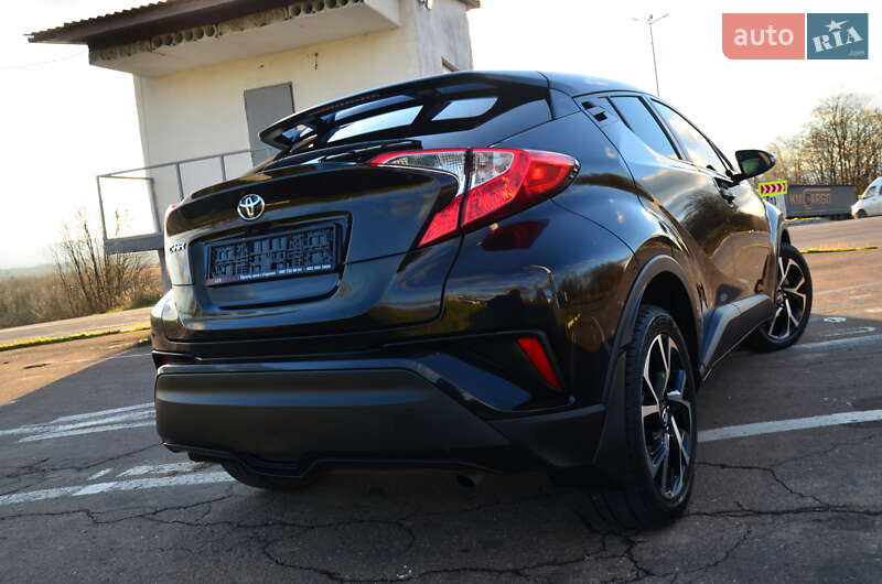 Внедорожник / Кроссовер Toyota C-HR 2018 в Дрогобыче