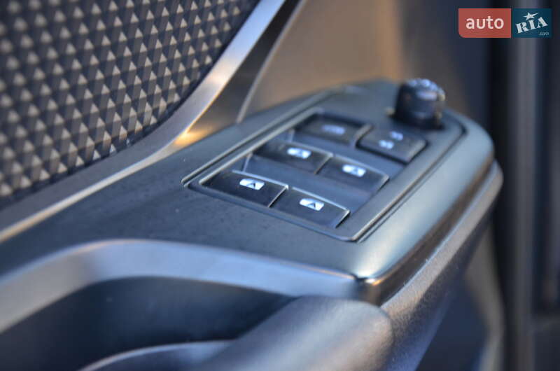 Внедорожник / Кроссовер Toyota C-HR 2018 в Дрогобыче