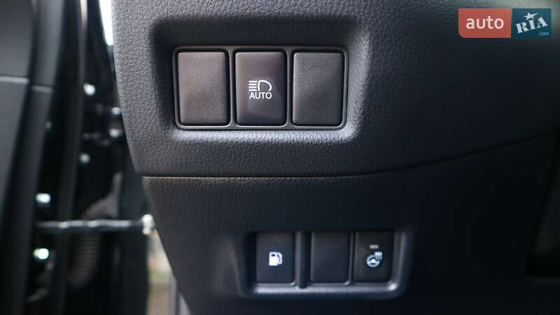 Внедорожник / Кроссовер Toyota C-HR 2018 в Киеве