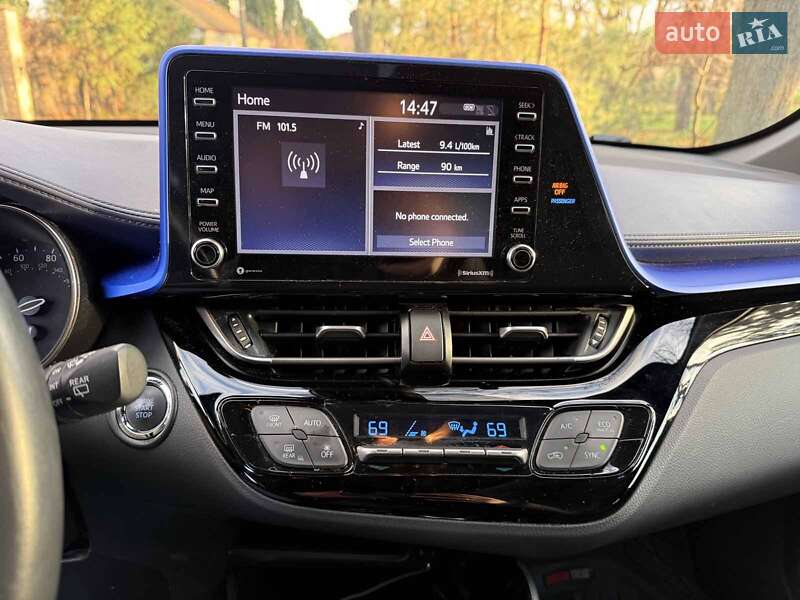 Внедорожник / Кроссовер Toyota C-HR 2021 в Киеве фото 14 Внедорожник / Кроссовер Toyota C-HR 2021 в Киеве