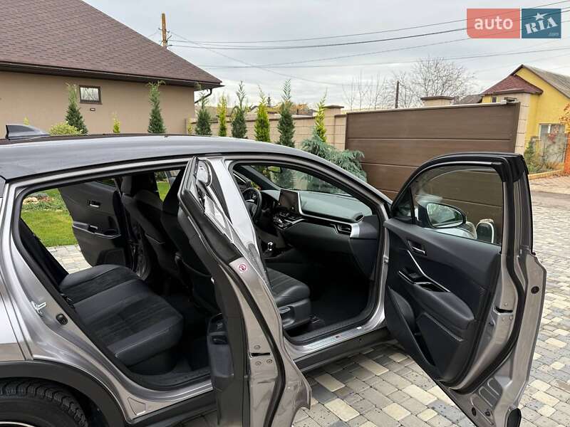 Внедорожник / Кроссовер Toyota C-HR 2021 в Одессе