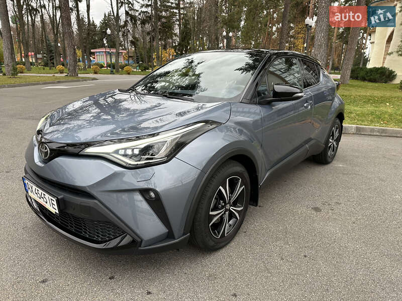 Внедорожник / Кроссовер Toyota C-HR 2019 в Харькове