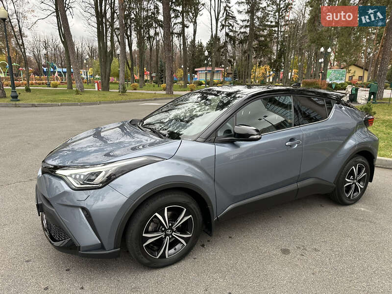 Внедорожник / Кроссовер Toyota C-HR 2019 в Харькове