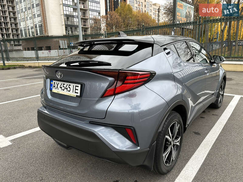 Внедорожник / Кроссовер Toyota C-HR 2019 в Харькове