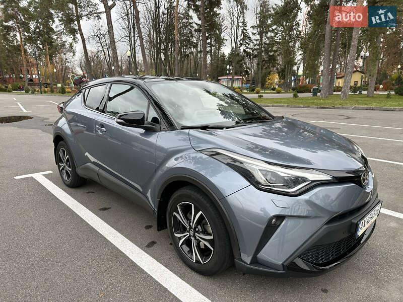 Внедорожник / Кроссовер Toyota C-HR 2019 в Харькове