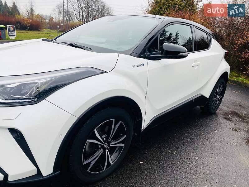 Позашляховик / Кросовер Toyota C-HR 2020 в Богородчанах