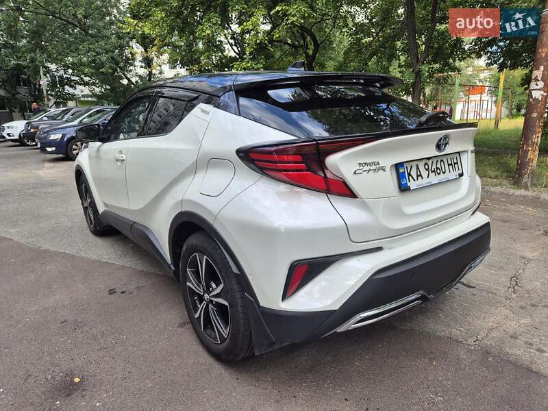 Внедорожник / Кроссовер Toyota C-HR 2020 в Киеве