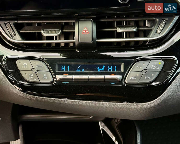 Внедорожник / Кроссовер Toyota C-HR 2019 в Киеве