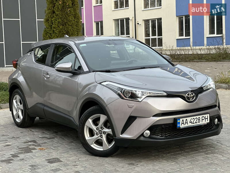 Позашляховик / Кросовер Toyota C-HR 2016 в Вінниці