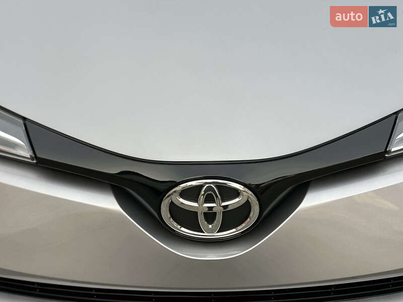 Позашляховик / Кросовер Toyota C-HR 2016 в Вінниці