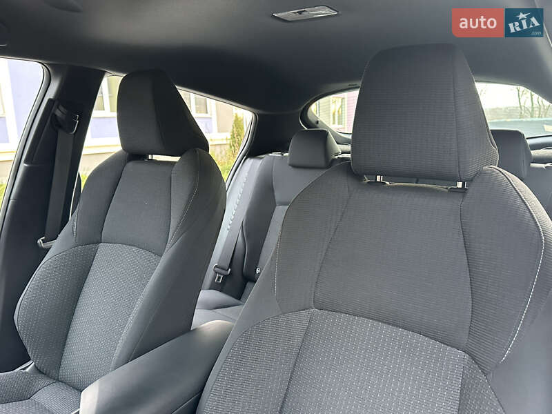 Позашляховик / Кросовер Toyota C-HR 2016 в Вінниці