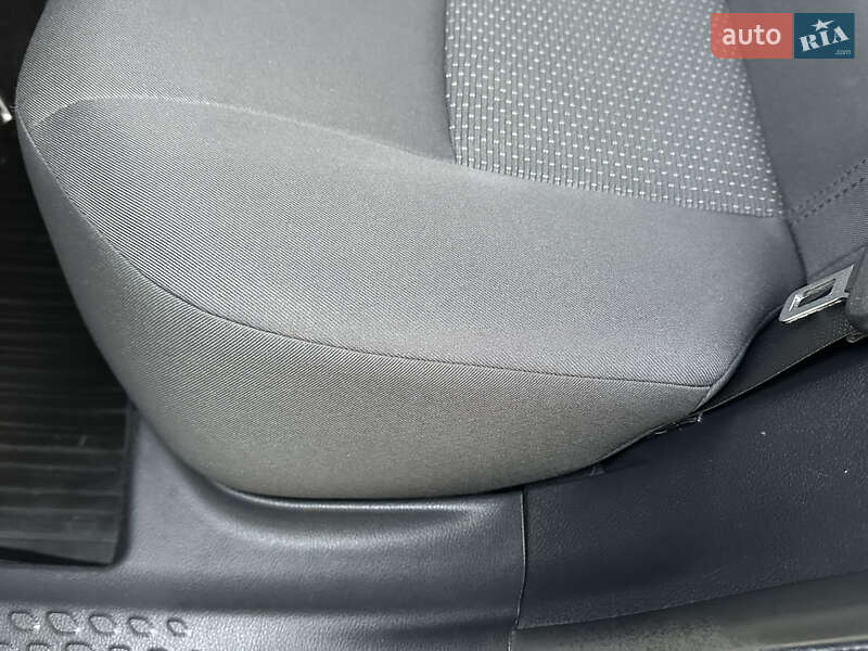 Позашляховик / Кросовер Toyota C-HR 2016 в Вінниці