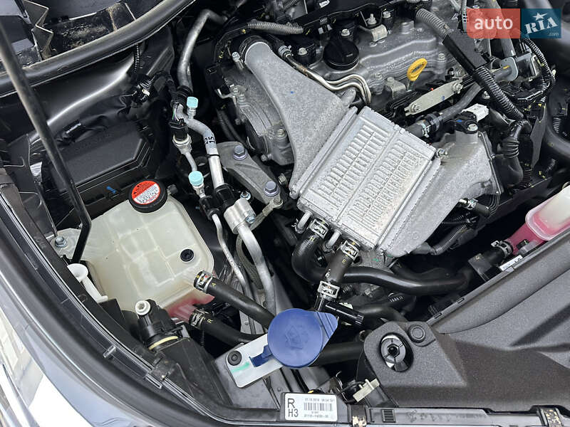 Позашляховик / Кросовер Toyota C-HR 2016 в Вінниці