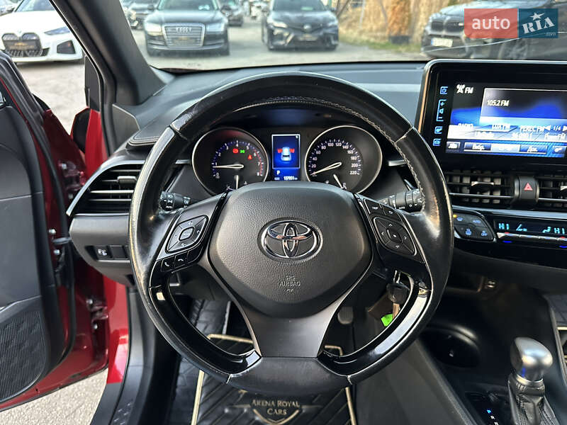Позашляховик / Кросовер Toyota C-HR 2016 в Харкові фото 27 Позашляховик / Кросовер Toyota C-HR 2016 в Харкові