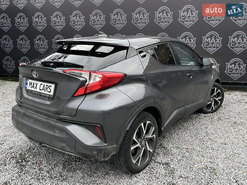 Позашляховик / Кросовер Toyota C-HR 2017 в Києві фото 6 Позашляховик / Кросовер Toyota C-HR 2017 в Києві