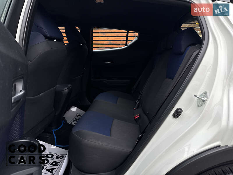 Внедорожник / Кроссовер Toyota C-HR 2018 в Одессе