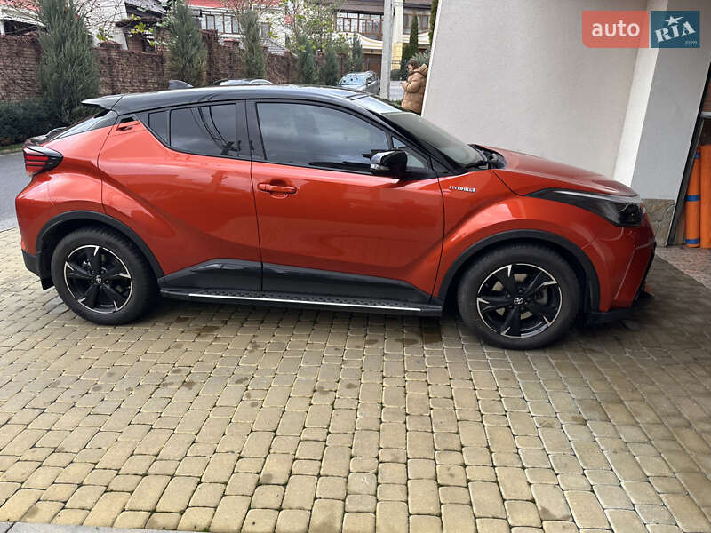 Внедорожник / Кроссовер Toyota C-HR 2021 в Виннице