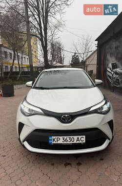 Внедорожник / Кроссовер Toyota C-HR 2021 в Запорожье