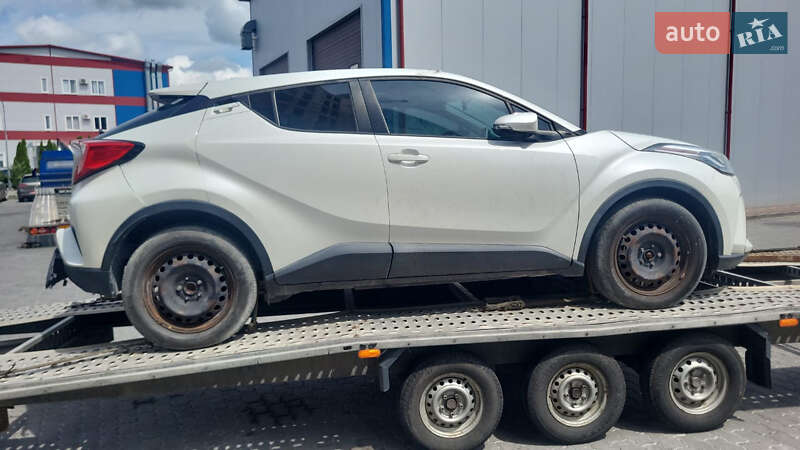 Внедорожник / Кроссовер Toyota C-HR 2021 в Запорожье