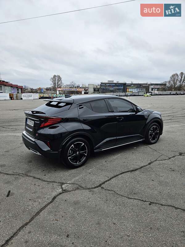 Внедорожник / Кроссовер Toyota C-HR 2021 в Харькове