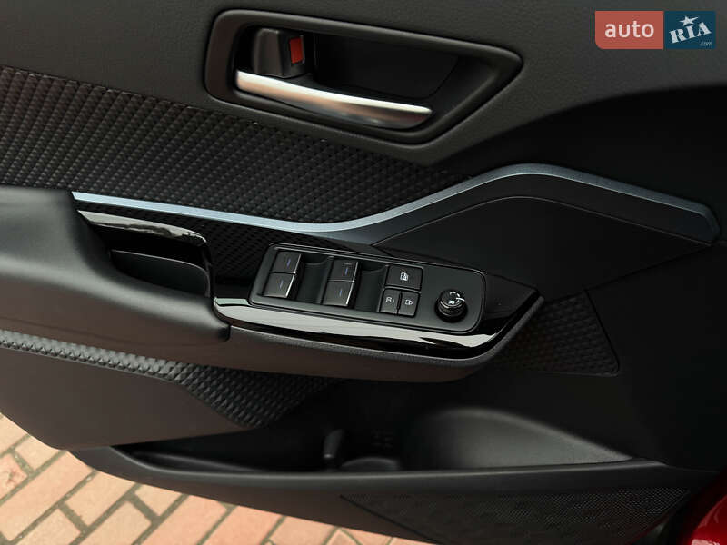 Позашляховик / Кросовер Toyota C-HR 2020 в Одесі фото 50 Позашляховик / Кросовер Toyota C-HR 2020 в Одесі