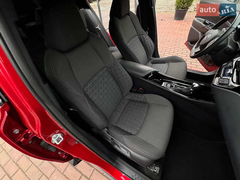 Позашляховик / Кросовер Toyota C-HR 2020 в Одесі фото 55 Позашляховик / Кросовер Toyota C-HR 2020 в Одесі