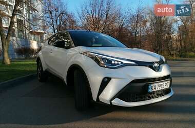 Внедорожник / Кроссовер Toyota C-HR 2022 в Киеве