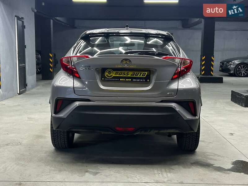 Позашляховик / Кросовер Toyota C-HR 2016 в Чернівцях