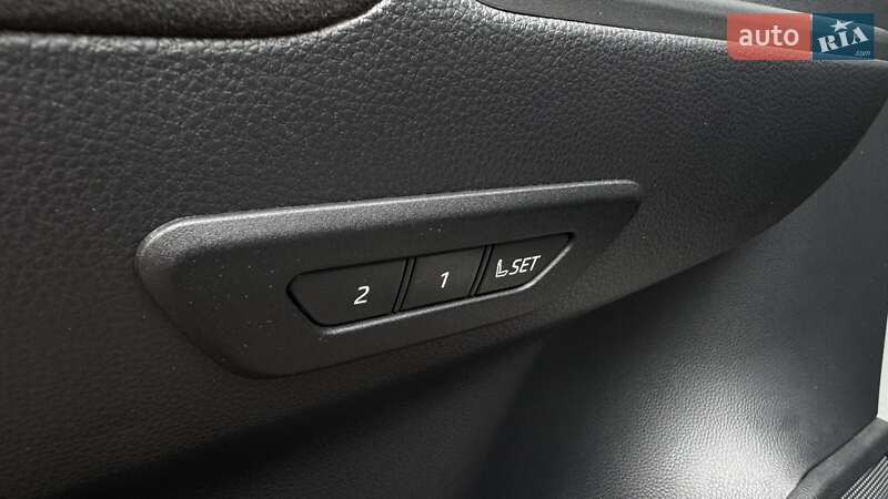 Внедорожник / Кроссовер Toyota C-HR 2024 в Одессе