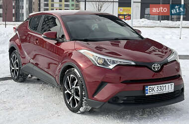 Внедорожник / Кроссовер Toyota C-HR 2018 в Ровно