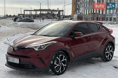 Внедорожник / Кроссовер Toyota C-HR 2018 в Ровно