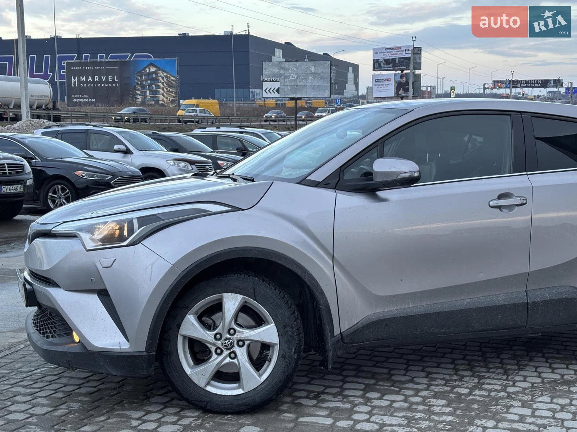 2016 Toyota C-HR - мініатюра 6