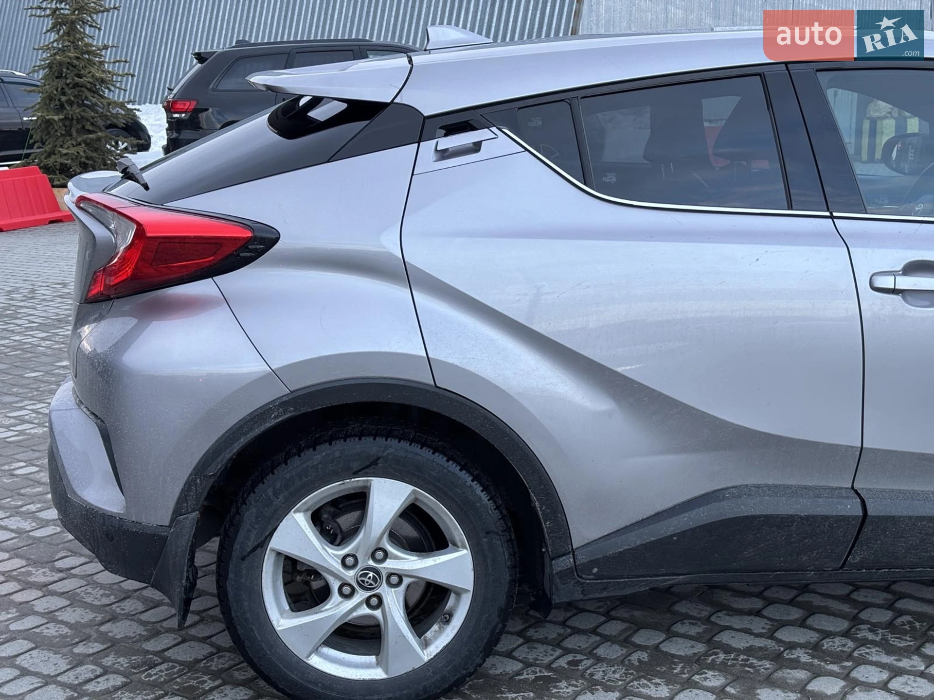2016 Toyota C-HR - мініатюра 15