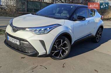 Внедорожник / Кроссовер Toyota C-HR 2020 в Киеве