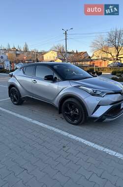 Позашляховик / Кросовер Toyota C-HR 2016 в Одесі